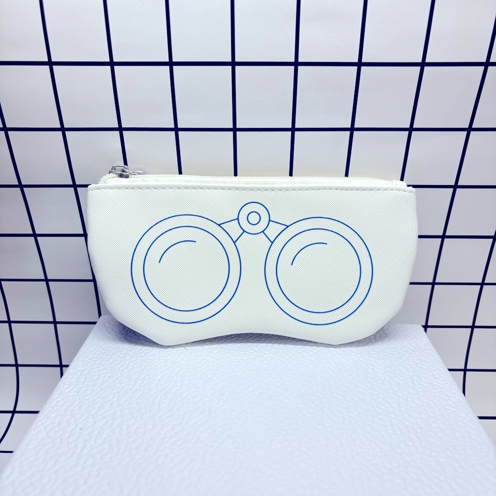 🆕 Cute Glasses Case Bag from Shoppers Drug Mart